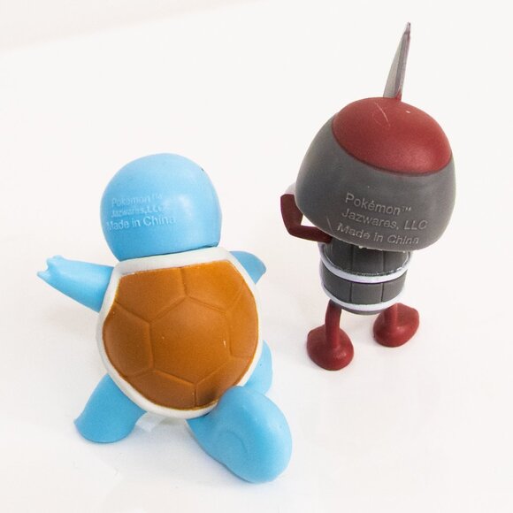 Pokemon 2 Inch Mini Figures Squirtle + Pawniard Official Licensed Jazwares - Picture 2 of 3
